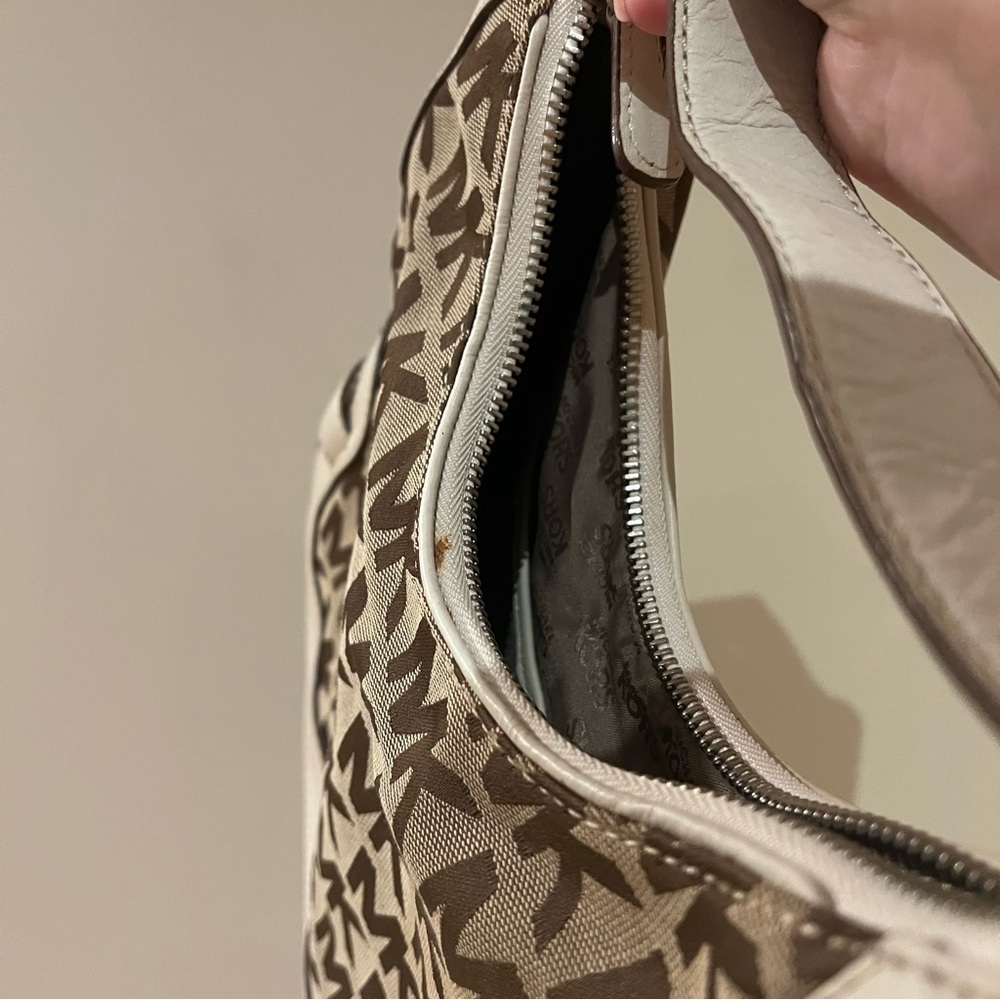 Michael Kors Saddle White with Brown MK Logo Purse - Picture 3 of 6